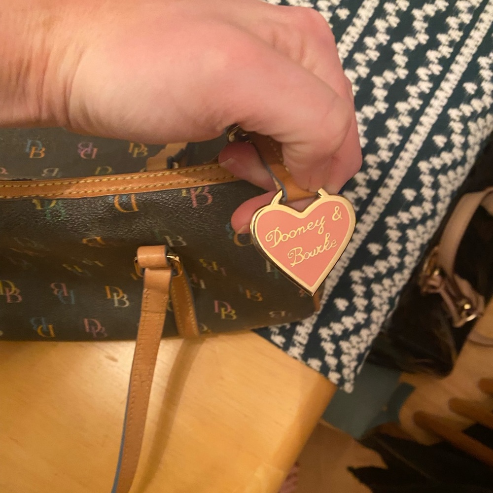 Vintage Dooney & Bourke Barrel bag